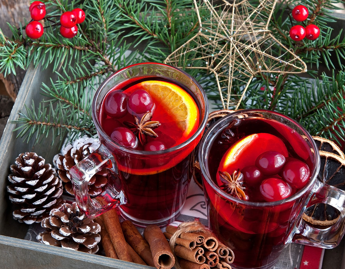 5 Cocktails to Try This Holiday Season